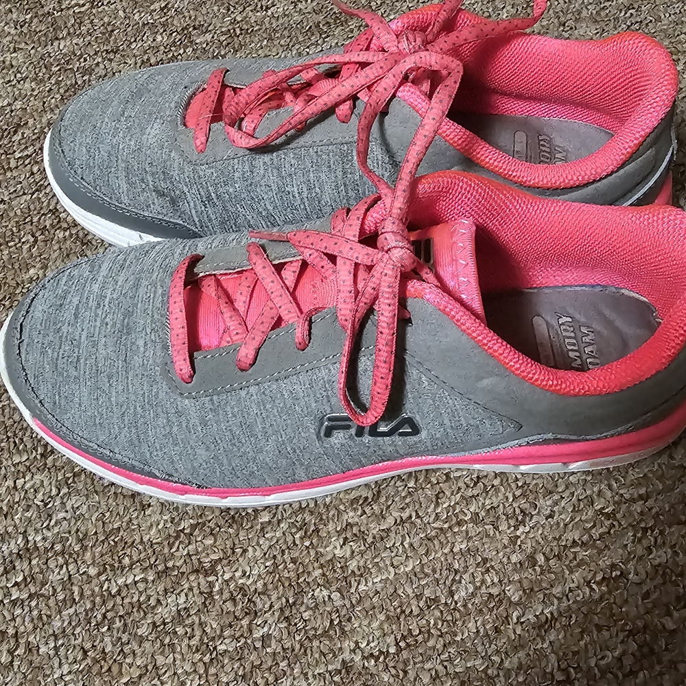 Fila Women's Gray and Pink Athletic Shoes